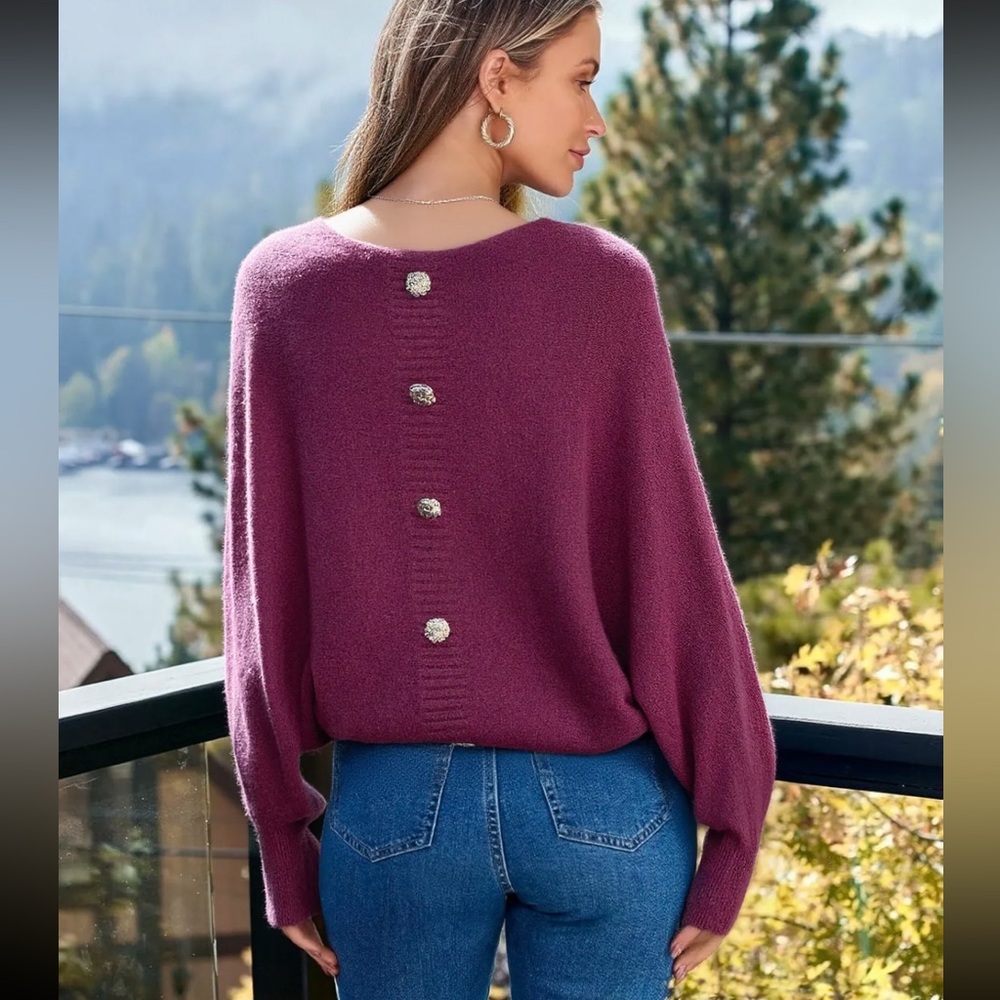 MADE IN ITALY Button-Back Sweater